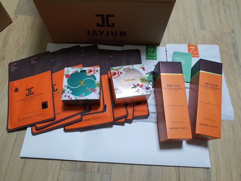 Jayjun Green Tea Hydrogel Eye Patches (60 Sheets) - Brightening & Anti-Wrinkle