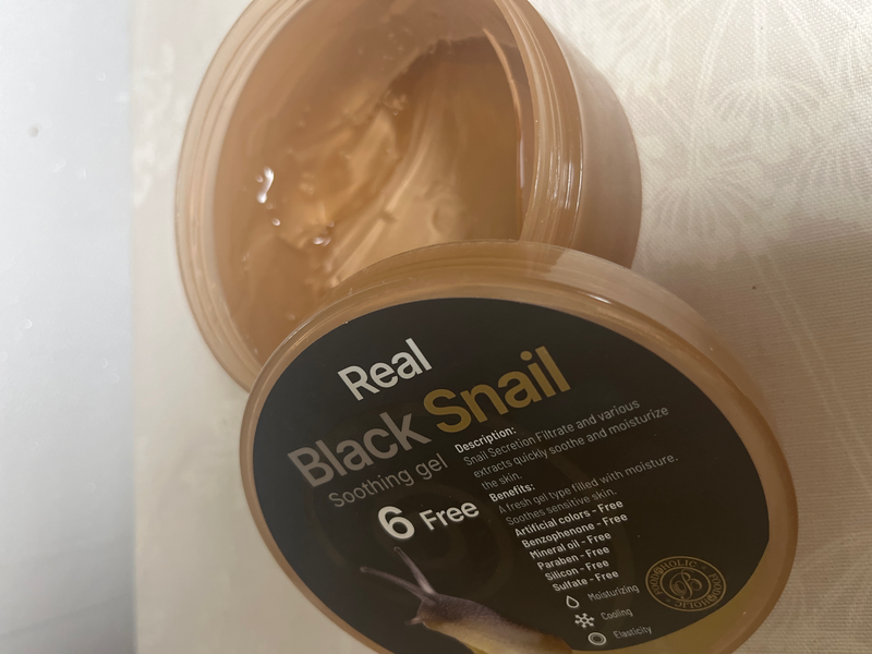 Foodaholic Real Black Snail Soothing Gel 300ml