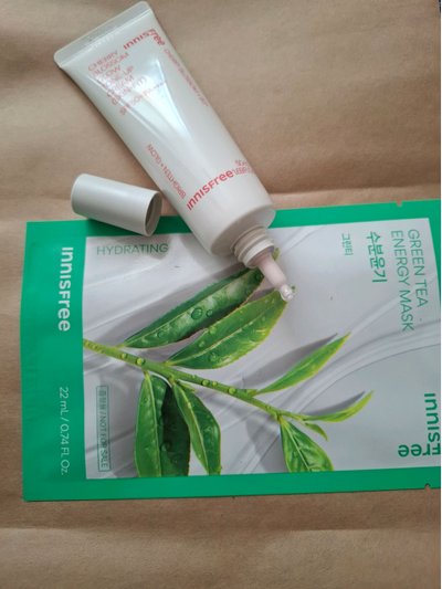 Innisfree Jeju Cherry Blossom Glow Skin-Fit Tone-Up Cream 50ml