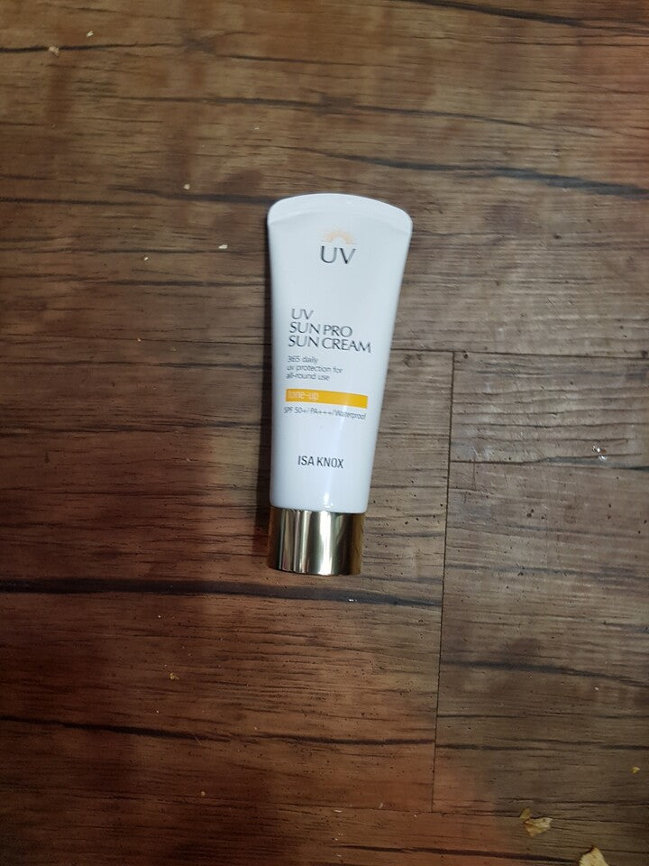 Isa Knox UV Sun Pro 365 Daily Tone-Up Sunscreen 70ml