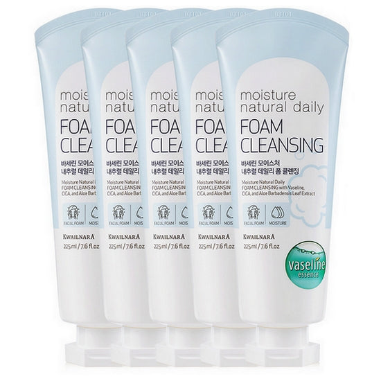 Gwailnara Vaseline Moisture Natural Cleansing Foam 225ml