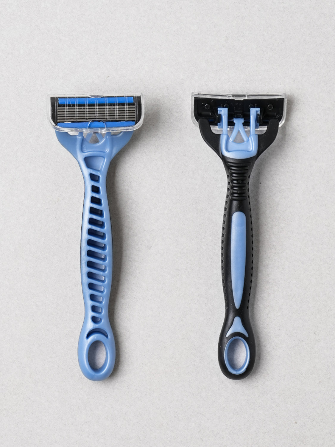 Blue 6-Blade Razor (2-Pack)
