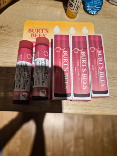 Burt's Bees 100% Natural Tinted Lip Balm (4.25g x 3 Pack)
