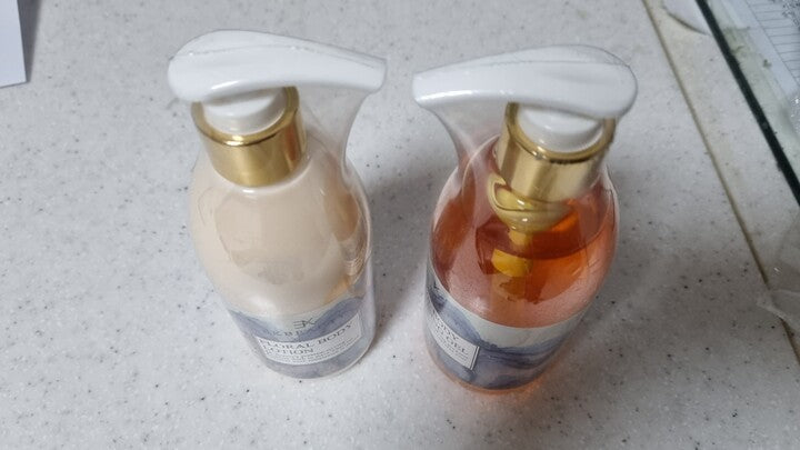 EK Beauty Natural Age-Defying Body Wash & Lotion Duo (300ml + 300ml)