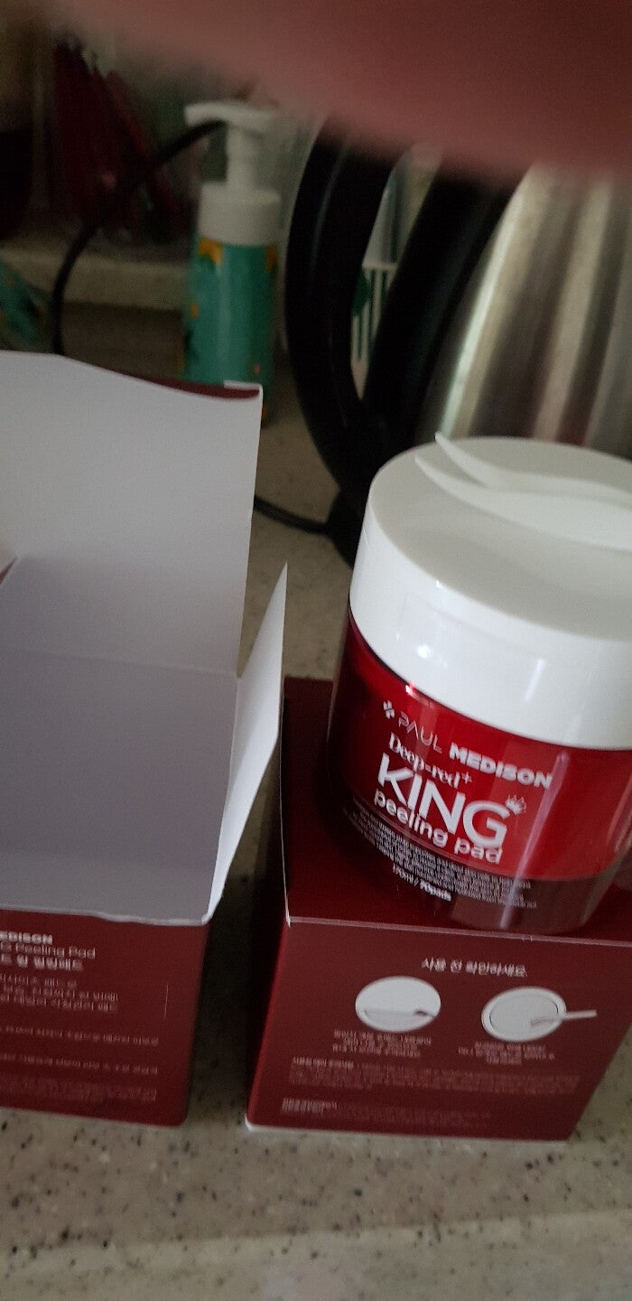 Paulmedison Deep Red King Exfoliating Toner Pads (70 Count)