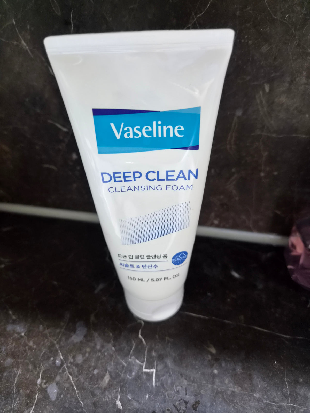 Aekyung Vaseline Deep Clean Cleansing Foam 150ml